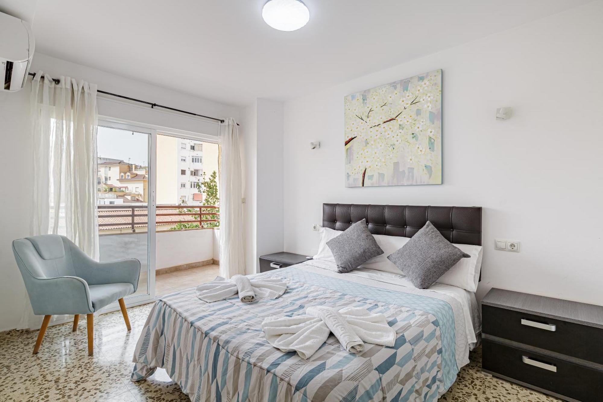 Piso Amplio Cerca Del Centro De Malaga Capital Apartment Exterior photo